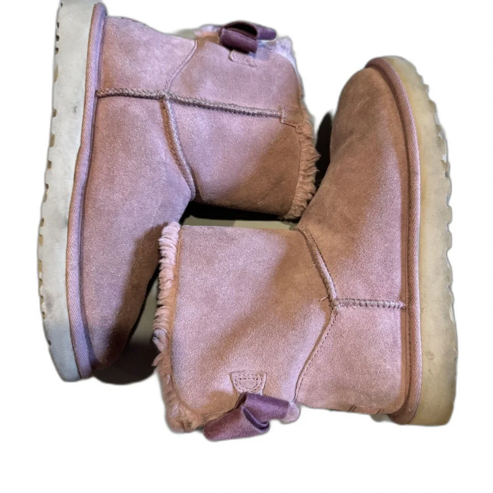UGG mini bailey